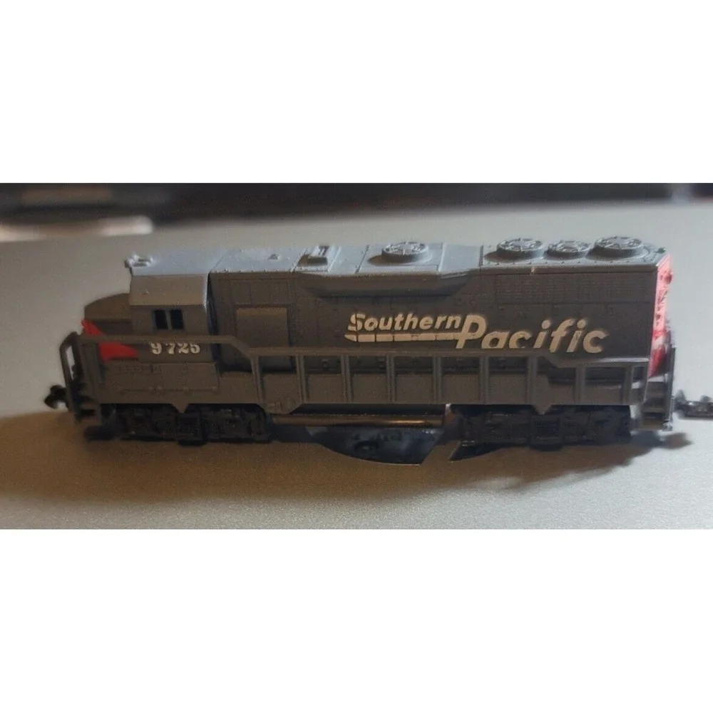 Southern Pacific locomotive model Readers Digest promotional collector item